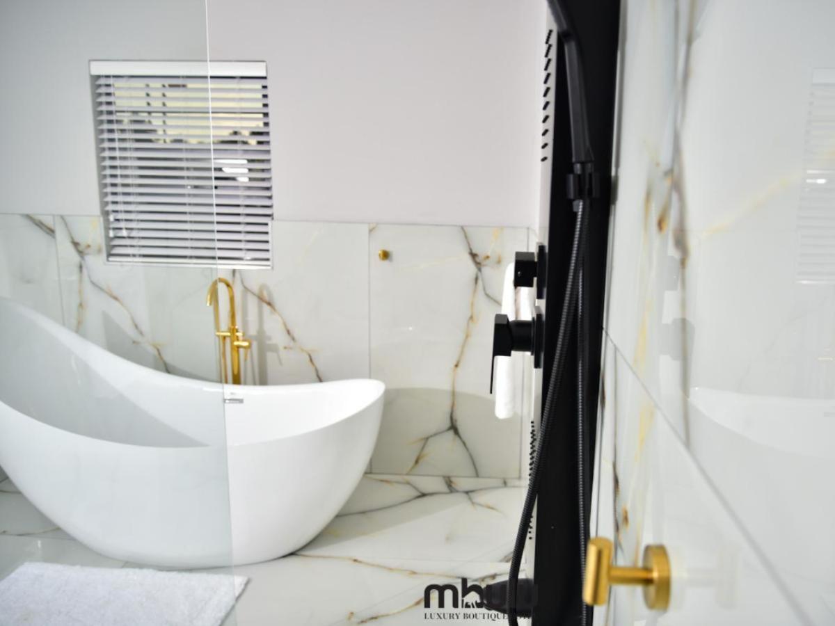 Mhulu Luxury Boutique Hotel Midrand Room photo